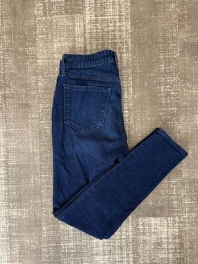 LIKE NEW Old Navy Women's WOW High Rise Skinny Jeans